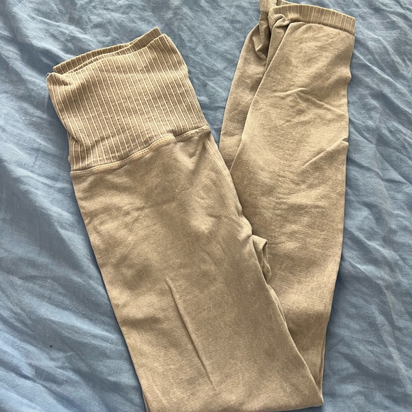 Free People Movement Grey High Waisted Leggings and Movement Bra SET XS/S - Picture 6 of 15